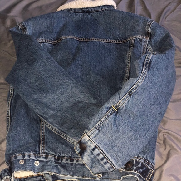 Levi's® Premium

SHERPA TRUCKER JACKET - Picture 6 of 6